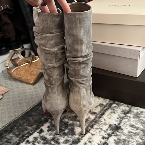Christian Louboutin light gray suede Piros size 38.5 - Picture 6 of 7